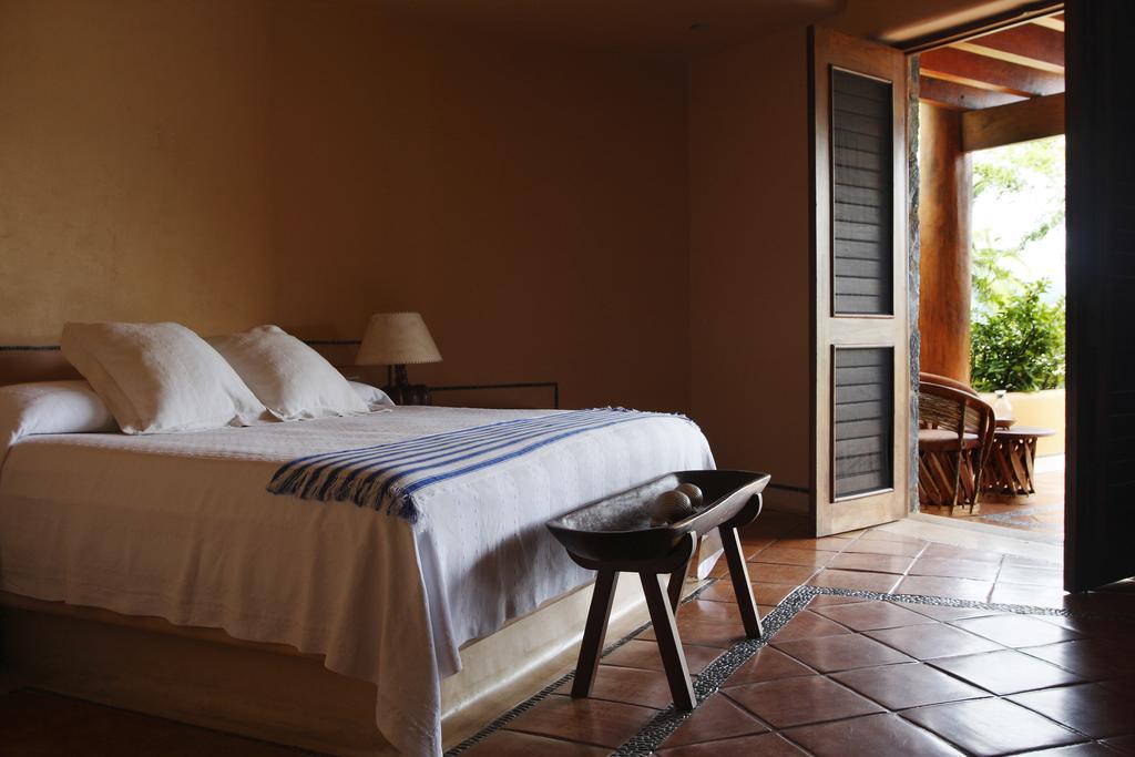 Hotel Casa Don Francisco Ixtapa  Exterior photo