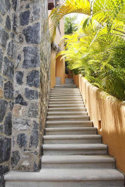 Hotel Casa Don Francisco Ixtapa  Exterior photo
