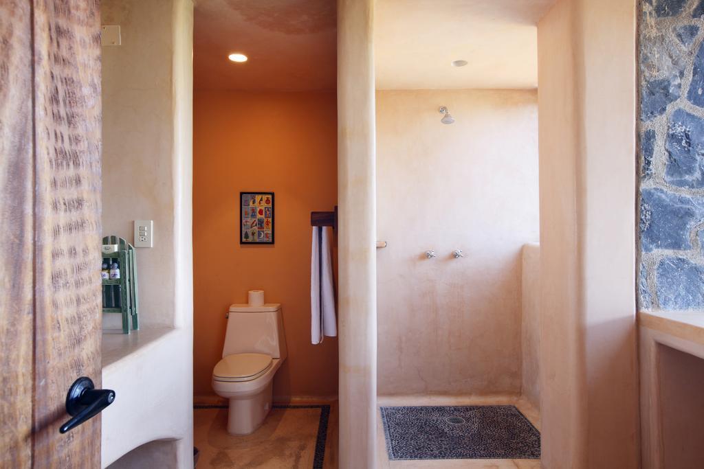 Hotel Casa Don Francisco Ixtapa  Exterior photo