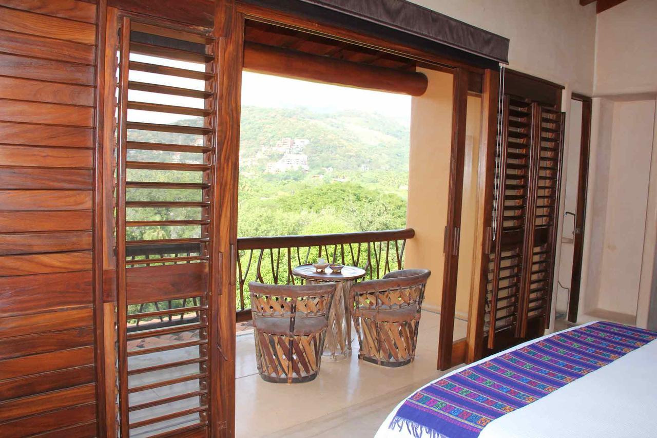 Hotel Casa Don Francisco Ixtapa  Exterior photo
